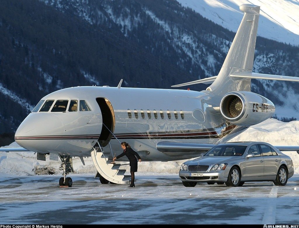Dassault Falcon 2000