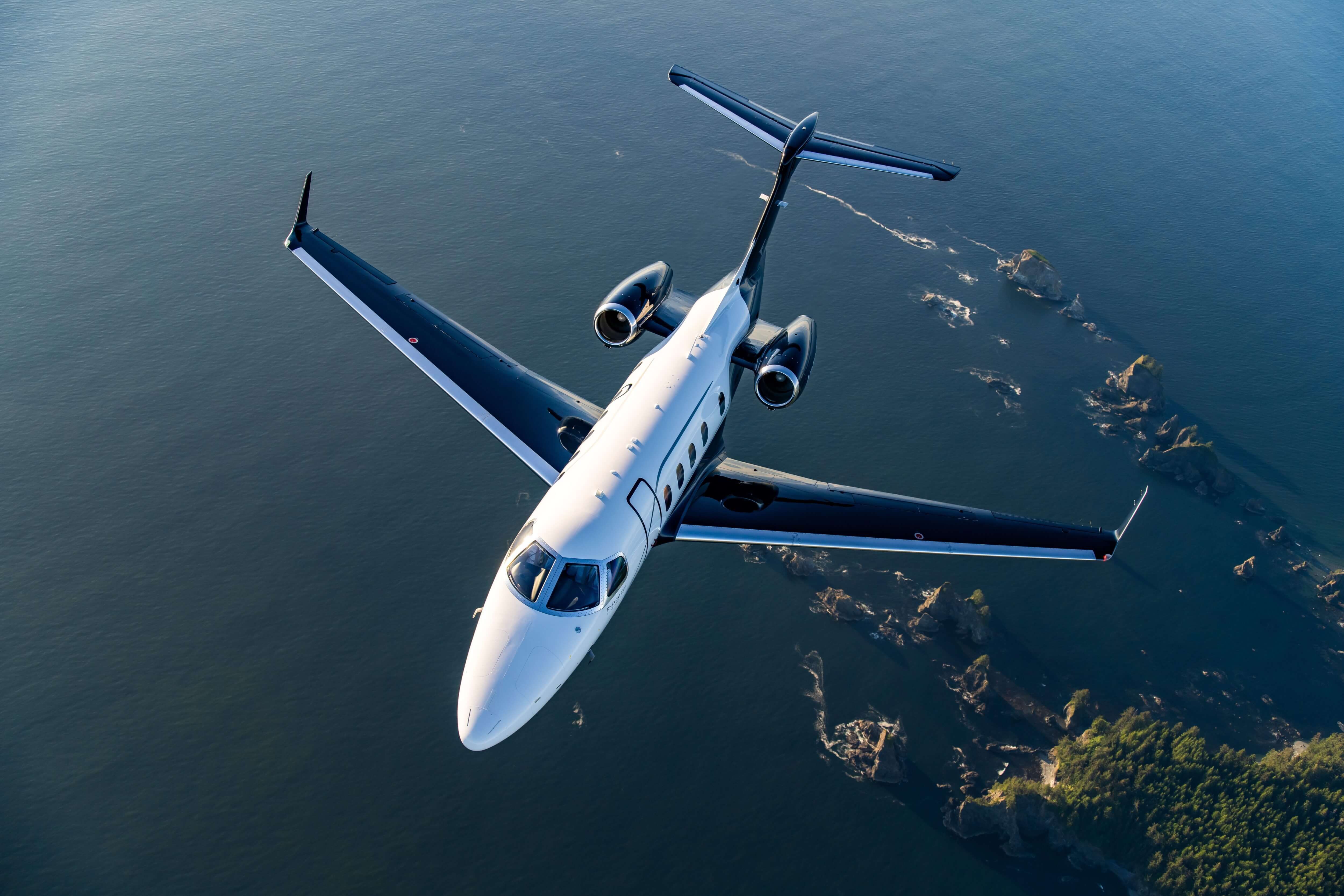 Embraer Phenom 300