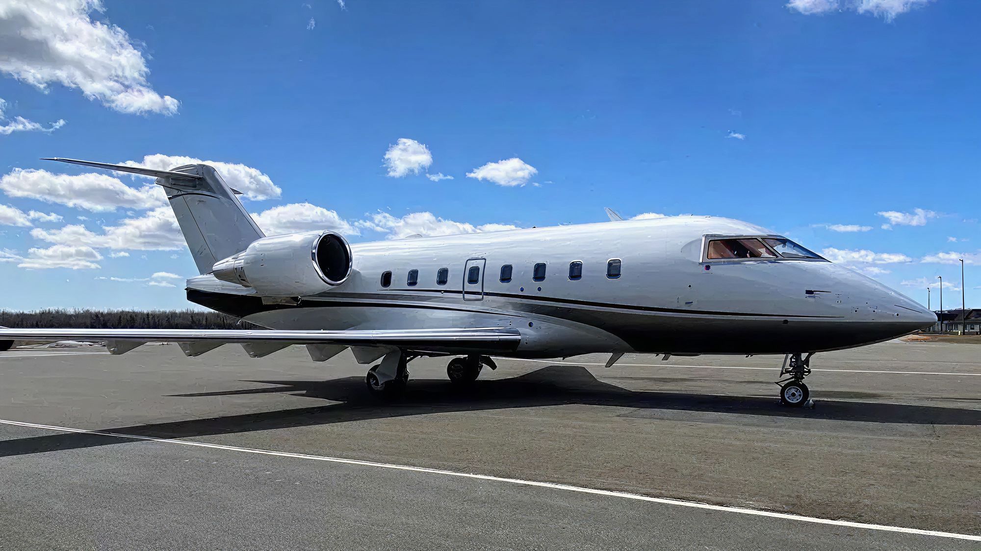 Bombardier Challenger 604
