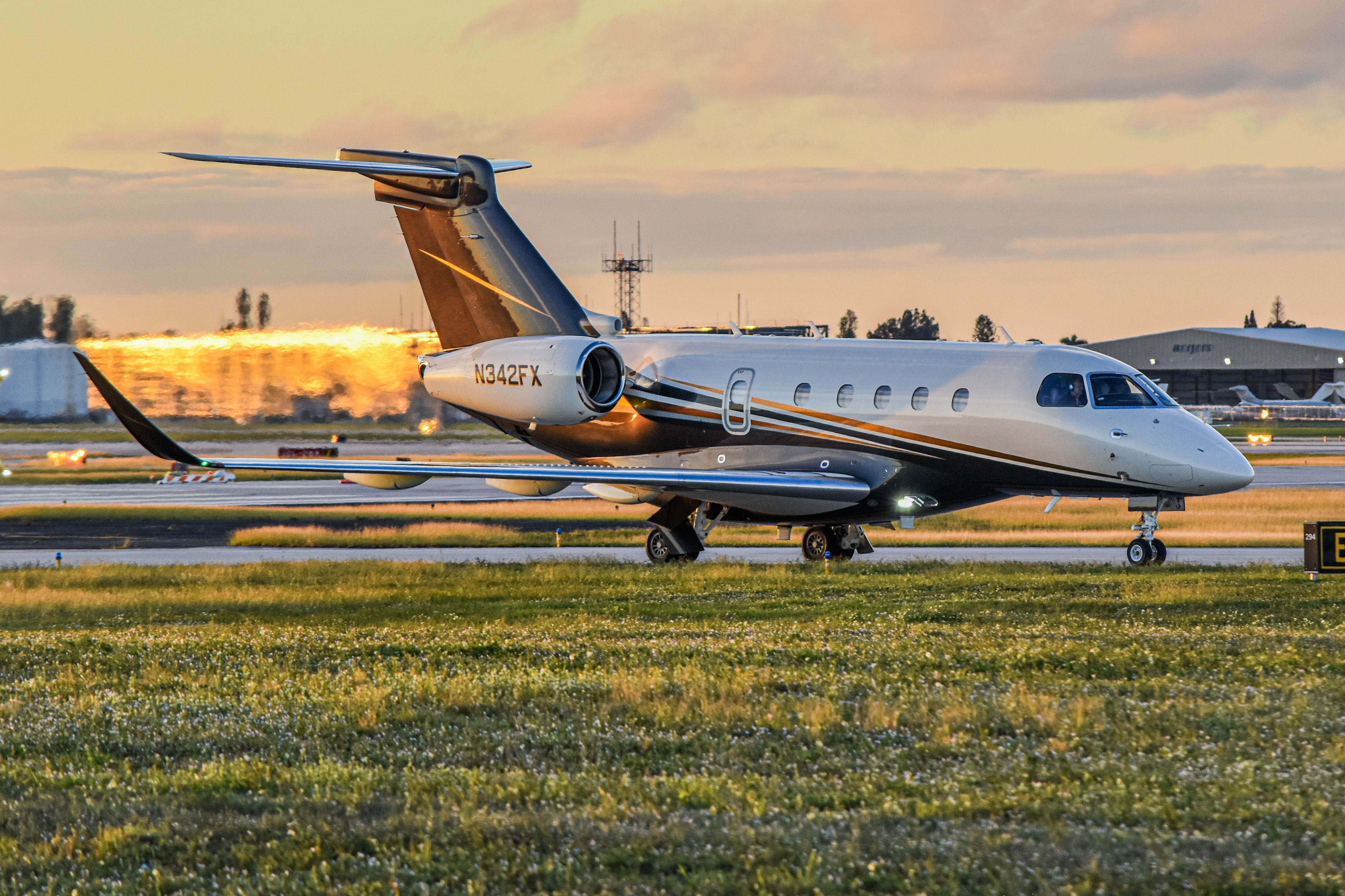 Embraer Legacy 450