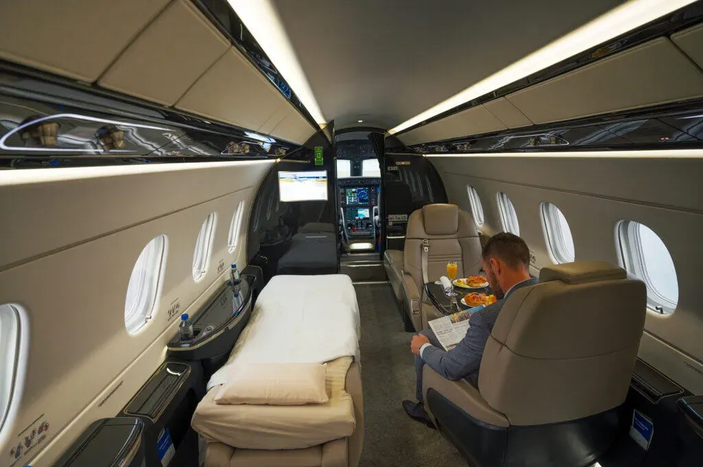 Embraer Legacy 450